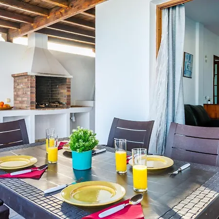 Happy Daze Villa *
